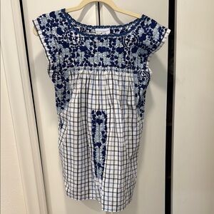 Mi Golondrina Navy and White Floral Tunic